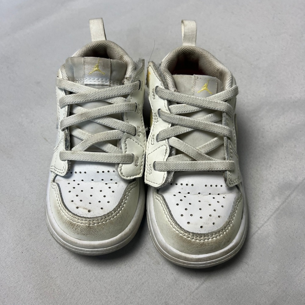 Jordan 1 Low SE Toddler Sneakers White Yellow Hook and Loop Shoes 7C
